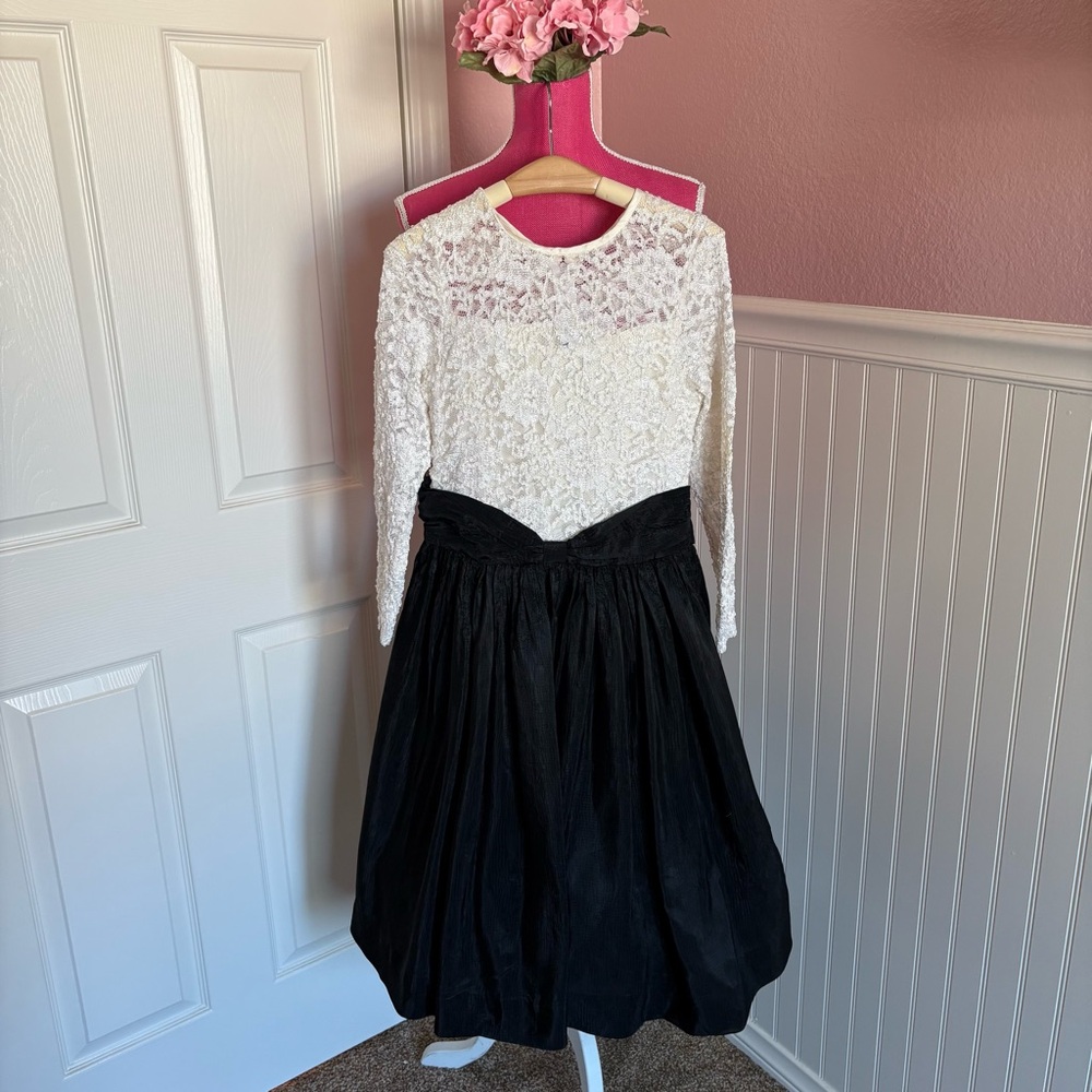 Vintage Girl’s Ivory & Black Long Sleeved Formal Dress size 16 by Sylvia Whyte